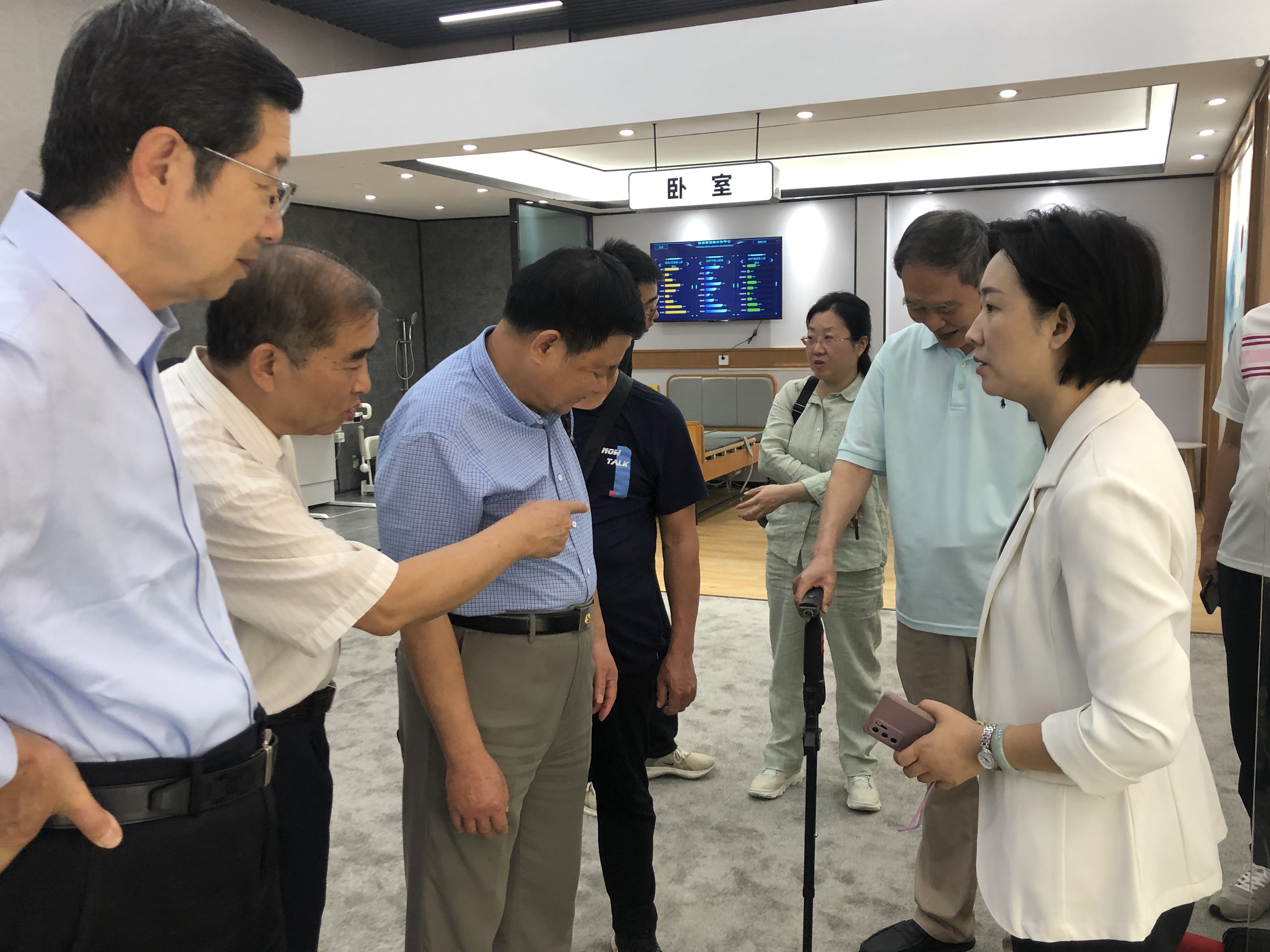 1699955074279604.jpg 1699955074279604.jpg